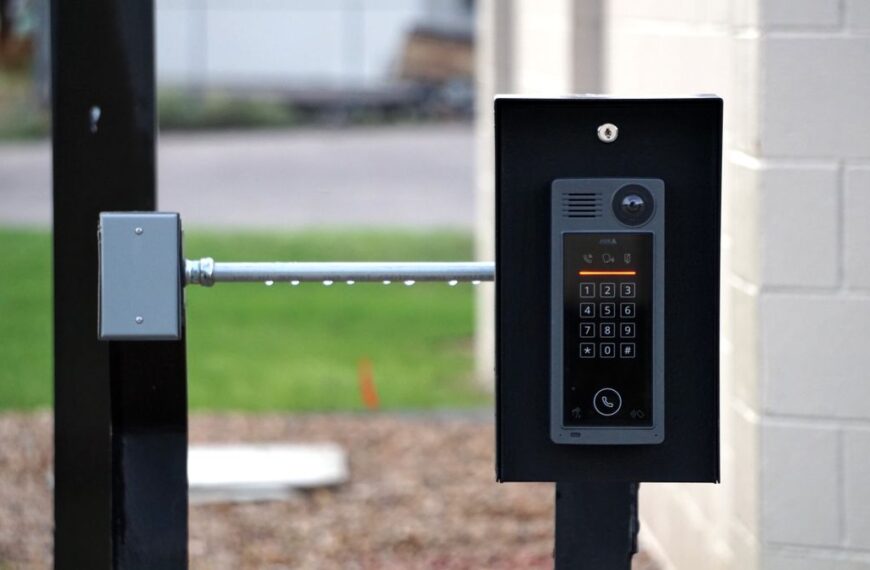 Home doorbell camera without subscription